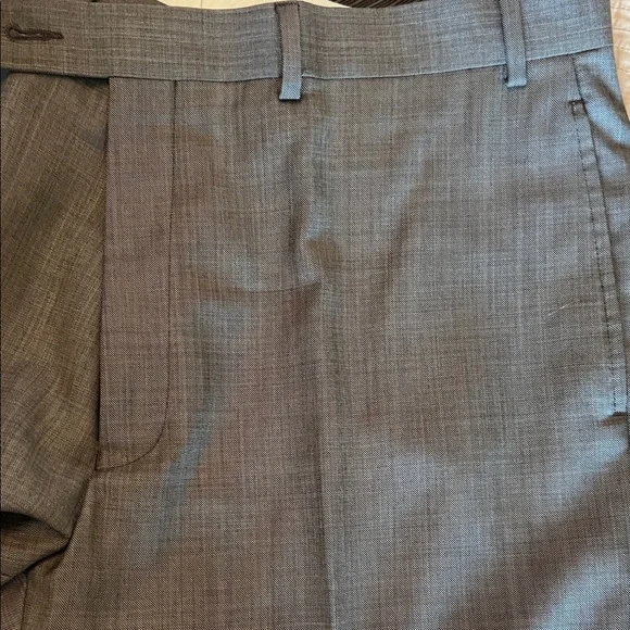 Calvin Klein Men's Gray Two-Piece Suit Blazer & Pants - Picture 8 of 9